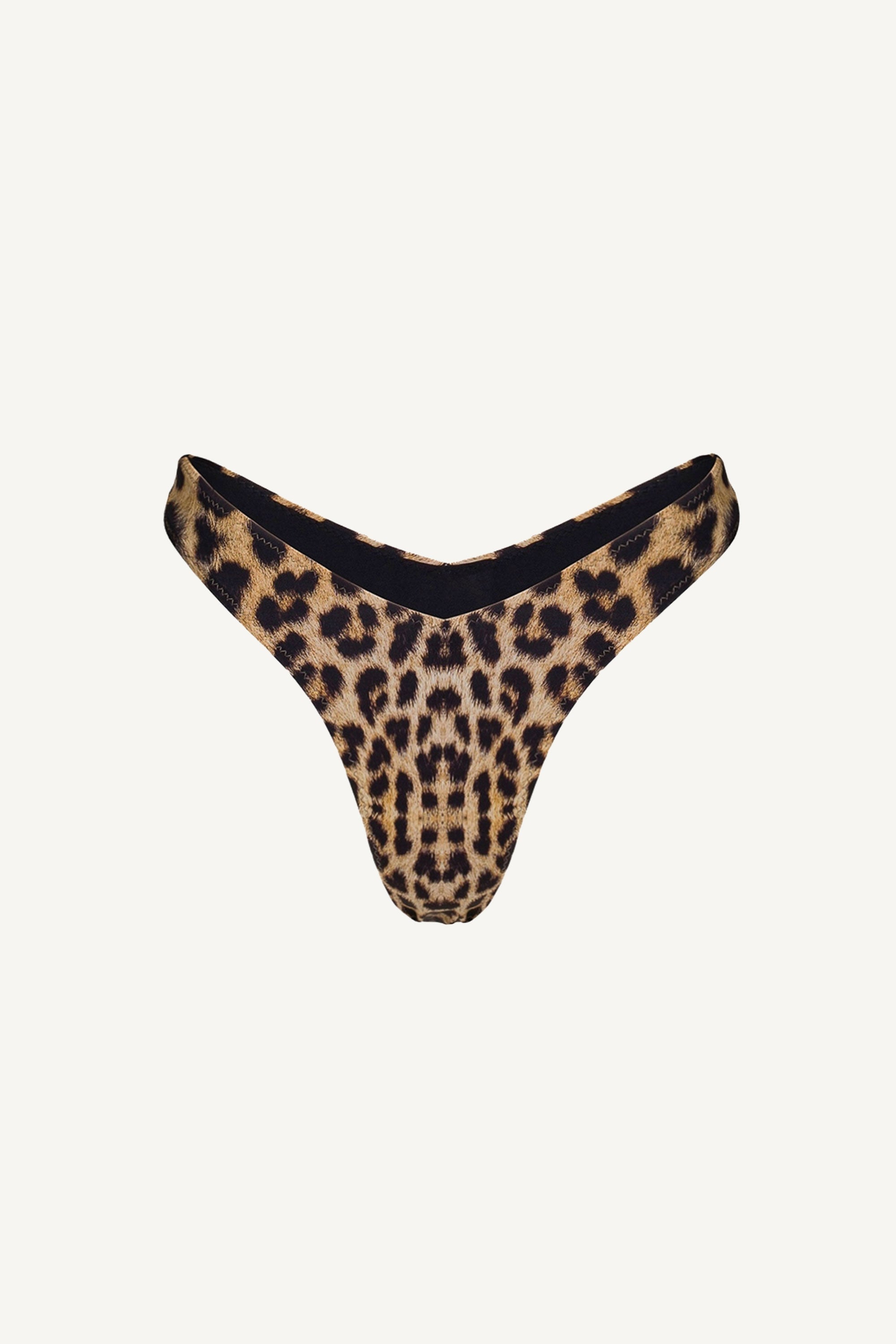 Leopard V-Cut Bottom