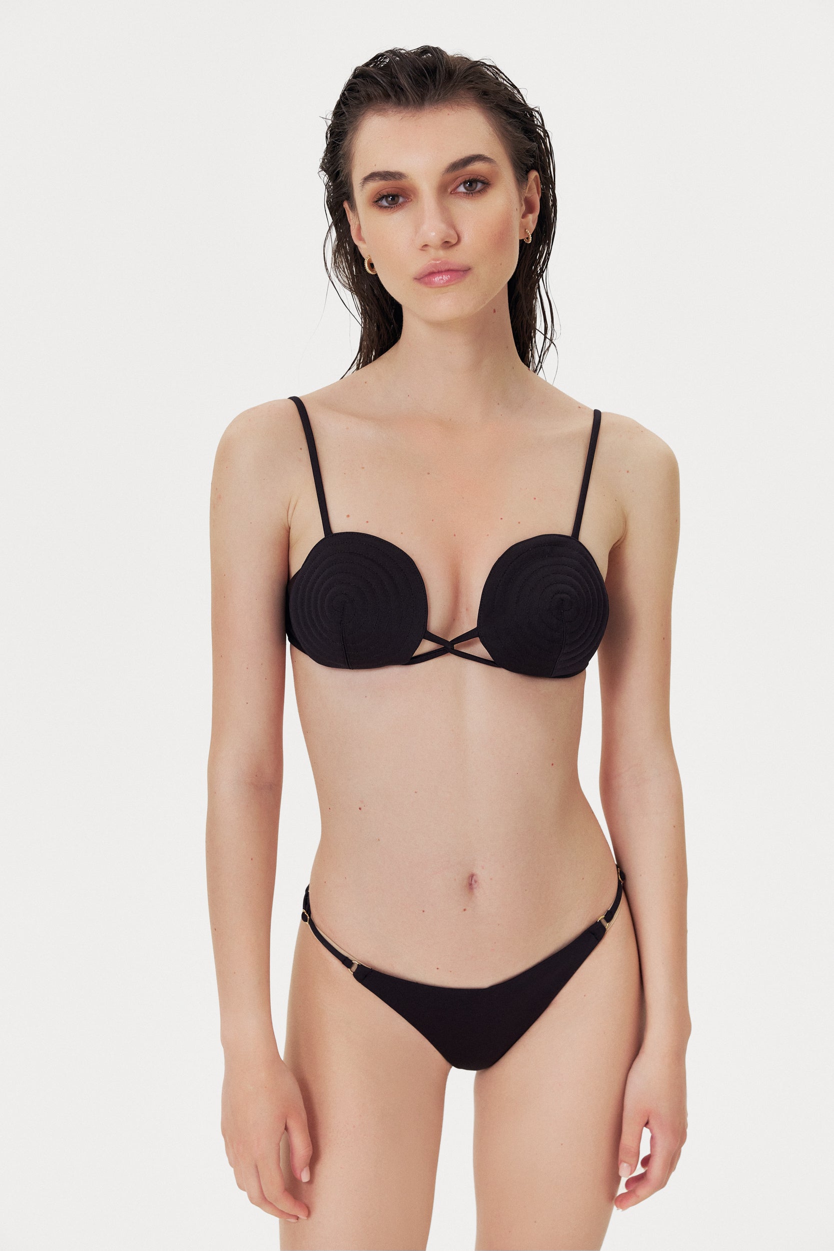 Noire Adjustable Side Bottom